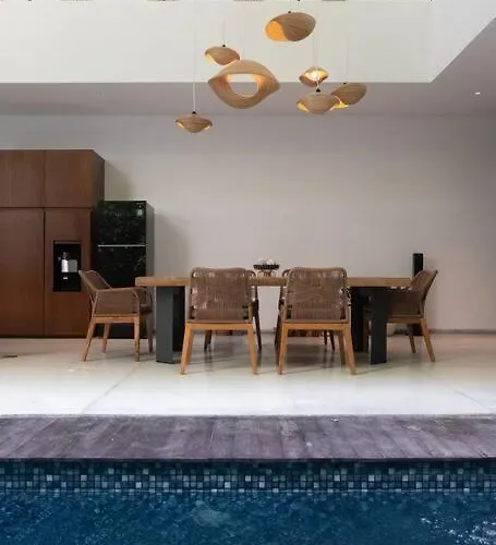 Talisman - Luxury Rooftop Only 5 Mins To Canggu (Bali)